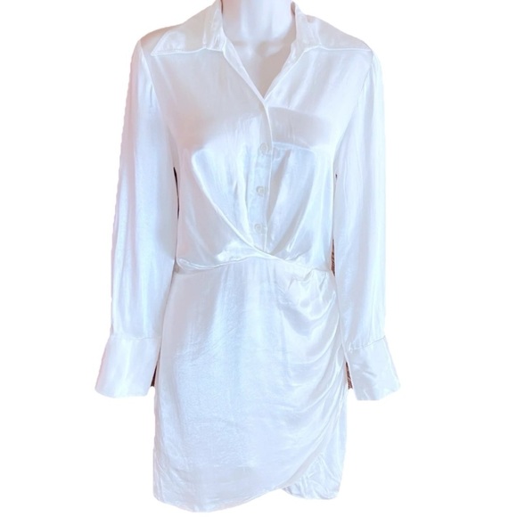 NWT Zara Satin Effect Mini Dress Long Sleeve White Sexy V Neck Collared Button S - Picture 1 of 12
